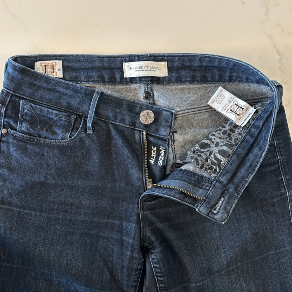 Habitual Alice Jeans Low Mid Rise size 26 - Picture 2 of 8